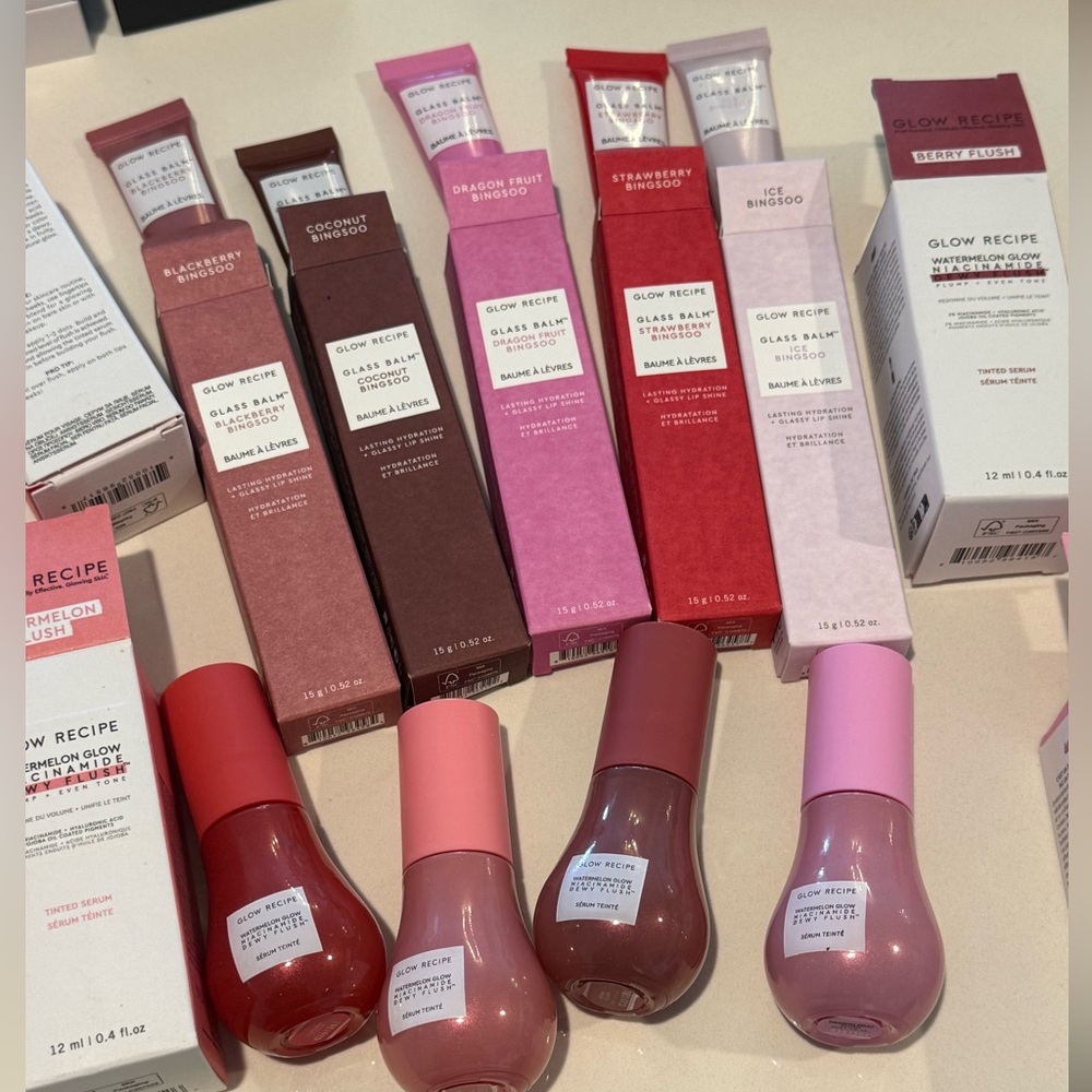 Glow Recipe lip gloss + blushes skincare - Picture 6 of 10